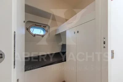 2011 Mural Yachts 28m Boat for Sale in CT 5