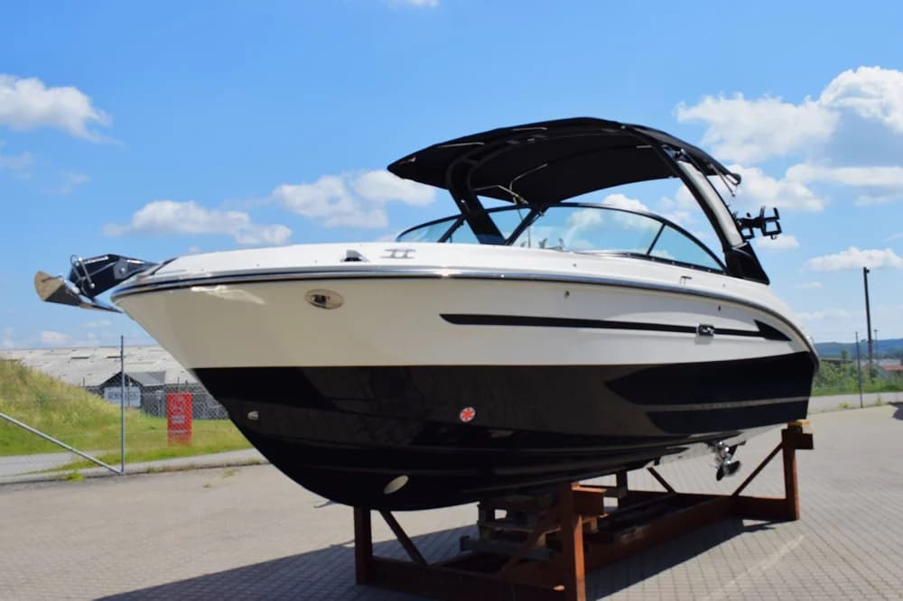 Sea Ray SDX 250 Surf