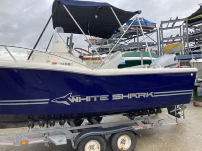 White Shark 205 3