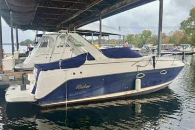 Rinker Fiesta Vee 270 2
