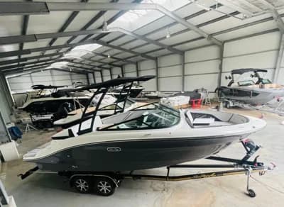 Sea Ray SPX 210 Special 24 2