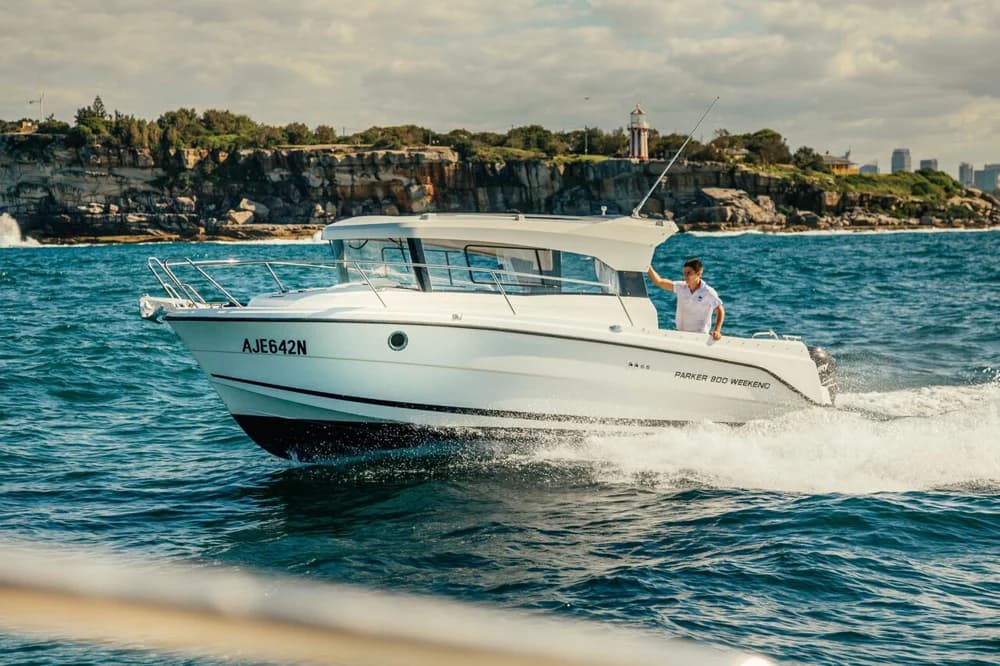 Parker 800 Weekend inkl. 200 PS und Trailer