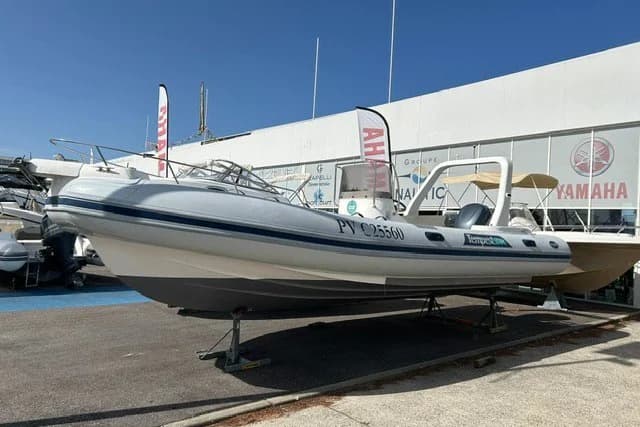 Capelli Tempest 750 Luxe
