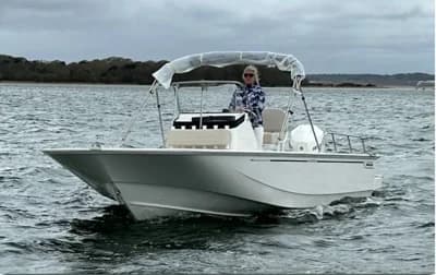 Boston Whaler 210 Montauk 2