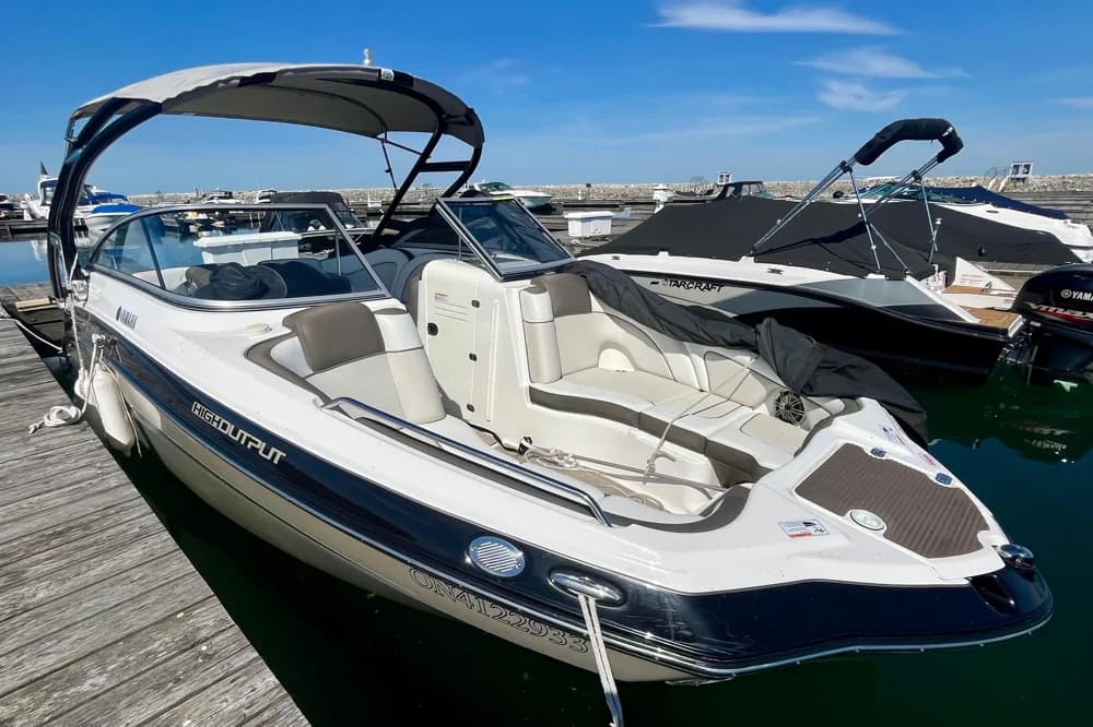 Yamaha Boats 242 Limited S