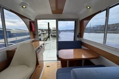 Beneteau Antares 760 2