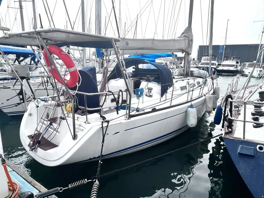 Dufour 40