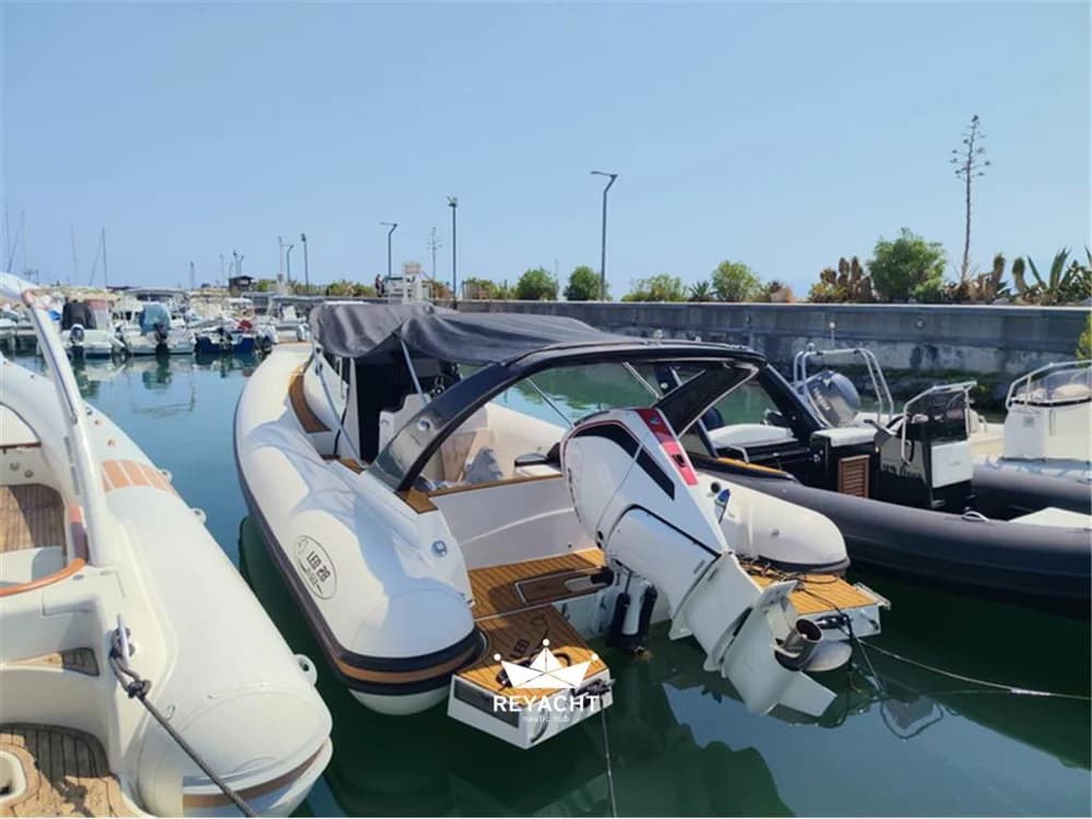 NAUTICA LED - EAGLE 28 CABIN