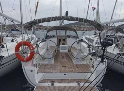 Bavaria CRUISER 41 2