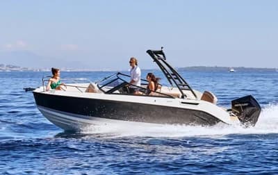 Quicksilver Activ 675 Bowrider 5