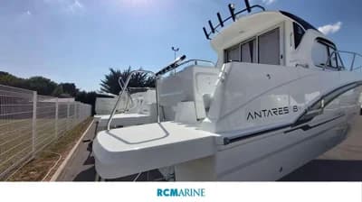Bénéteau Antares 8 Fishing 2