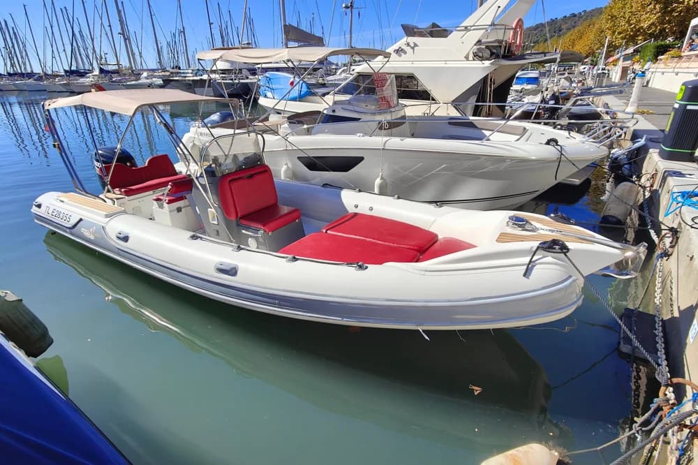2010 MV Marine 770 Touring | 8m