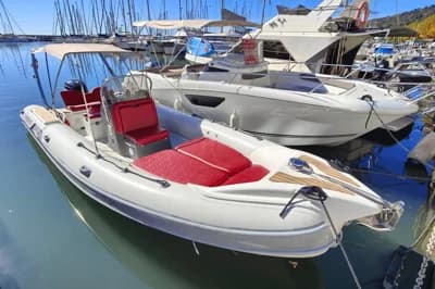 2010 MV Marine 770 Touring | 8m 2