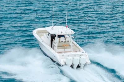 2019 Pursuit S 368 Sport | 37.9 ft 3
