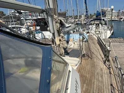 1982 Oyster 39 Ketch Boat for Sale in Ipswich 3