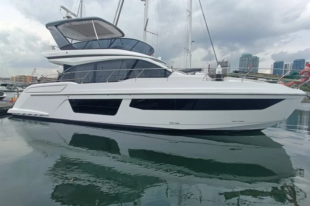 2024 Azimut Fly 53 | 55.1 ft