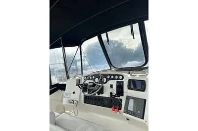 1996 Silverton 372 Motor Yacht | 43.8 ft 3