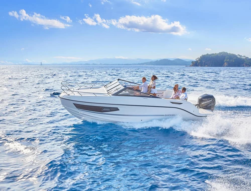 Quicksilver Activ 755 Cruiser mit 175 PS und Trailer