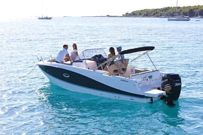 Quicksilver Activ 755 Sundeck mit 175 PS und Trailer 4