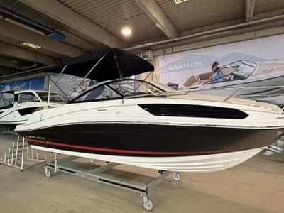 Bayliner VR5 Cuddy IB 2