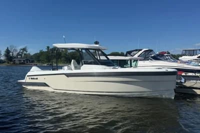 2027 Wellcraft 28 T-Top | 28 ft 2
