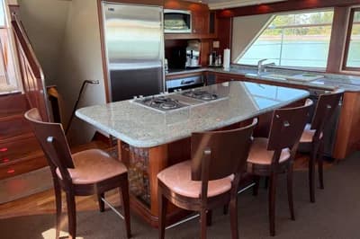 1981 Stephens Custom Hargrave-Anderson Skylounge Motoryacht | 85 ft 3