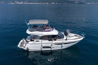 2020 Bavaria R40 Fly | 41.5 ft 2