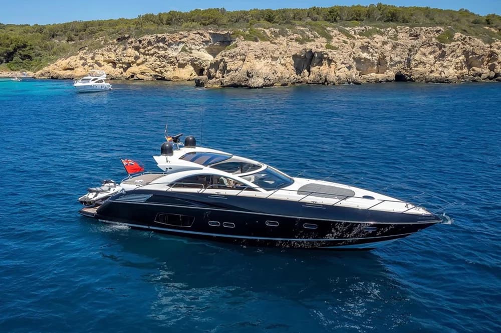 2010 Sunseeker Predator 60 | 65.4 ft