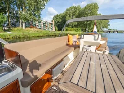 2009 Interboat Intercruiser 29 Boat for Sale in Katwijk 3