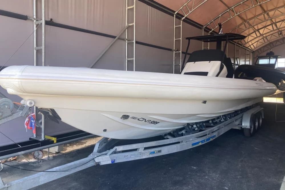 2023 Technohull 999S G5 | 32.8 ft