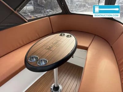 2019 Maxima 600 Tender 3