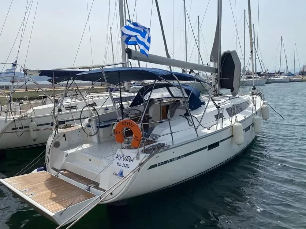2015 Bavaria Cruiser 46 Boat for Sale in Alimos Marina