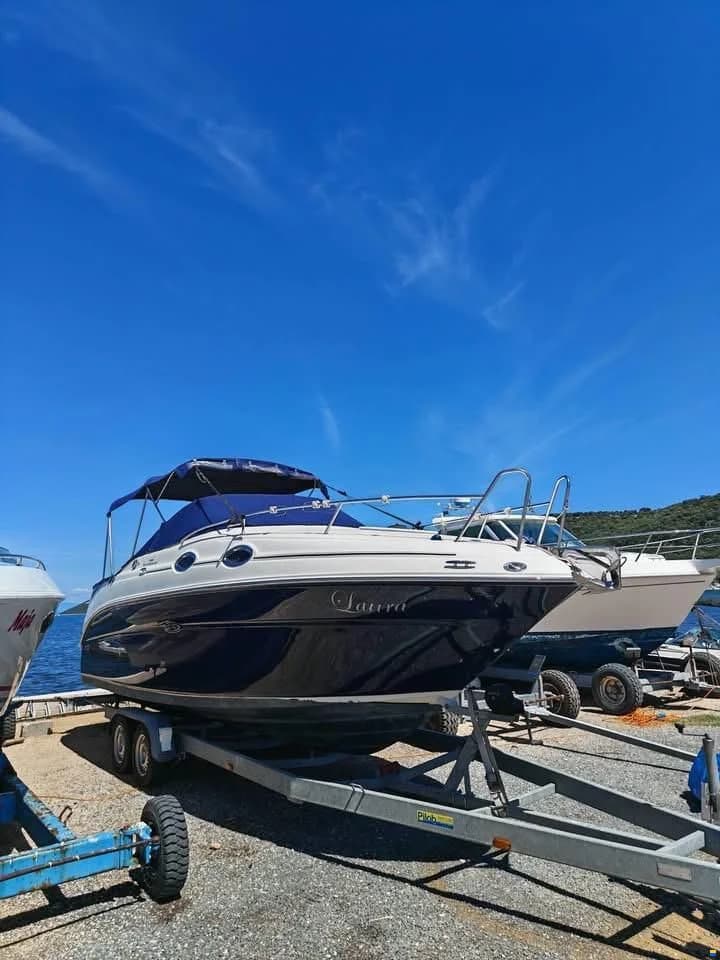 Sea Ray 255 Sundancer