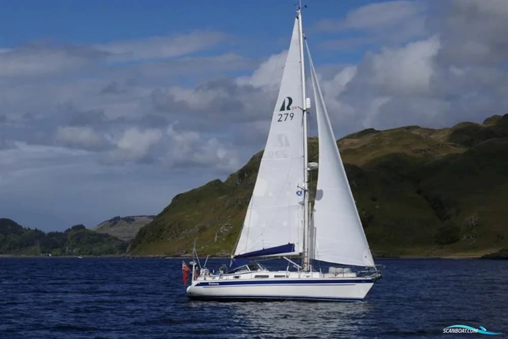 Hallberg-Rassy 34