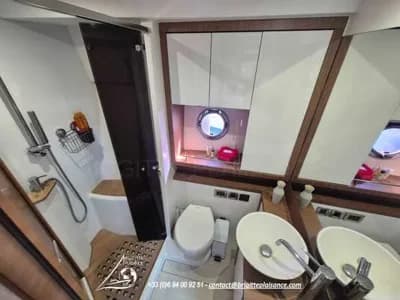 BENETEAU GRAN TURISMO 49 FLY 3