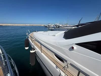 2010 Pershing 64 Boat for Sale in Naples 3