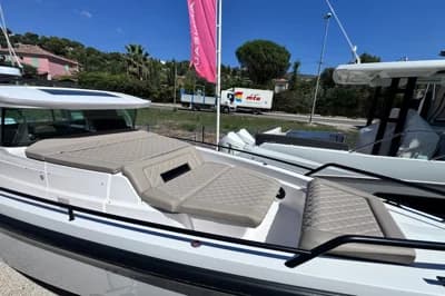 2022 Axopar 37 XC Cross Cabin | 12m 3
