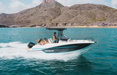 Quicksilver Activ 705 Open mit 150PS und Trailer 3