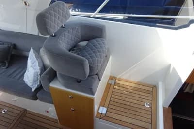2018 Marex 310 Sun Cruiser | 31.0 ft 3