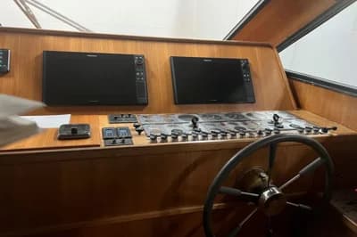 1991 Neptunus 168 Flybridge | 55.1 ft 3
