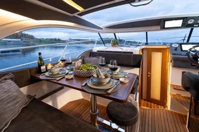 2025 Marex 330 Scandinavia | 34.4 ft 3
