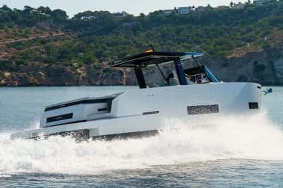 2023 De Antonio Yachts 42 open | 42 ft 2