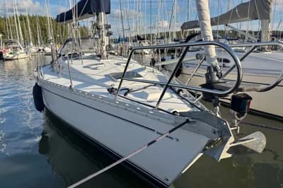 1988 Jeanneau Sun Legende 41 | 41.0 ft 2