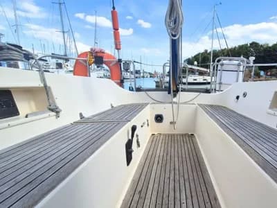 1993 Hallberg-Rassy 31 Boat for Sale in Ipswich 3
