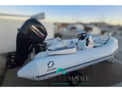 Zodiac - Yachtline 400 3