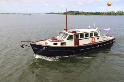 Brooke Marine Motor Yacht 3