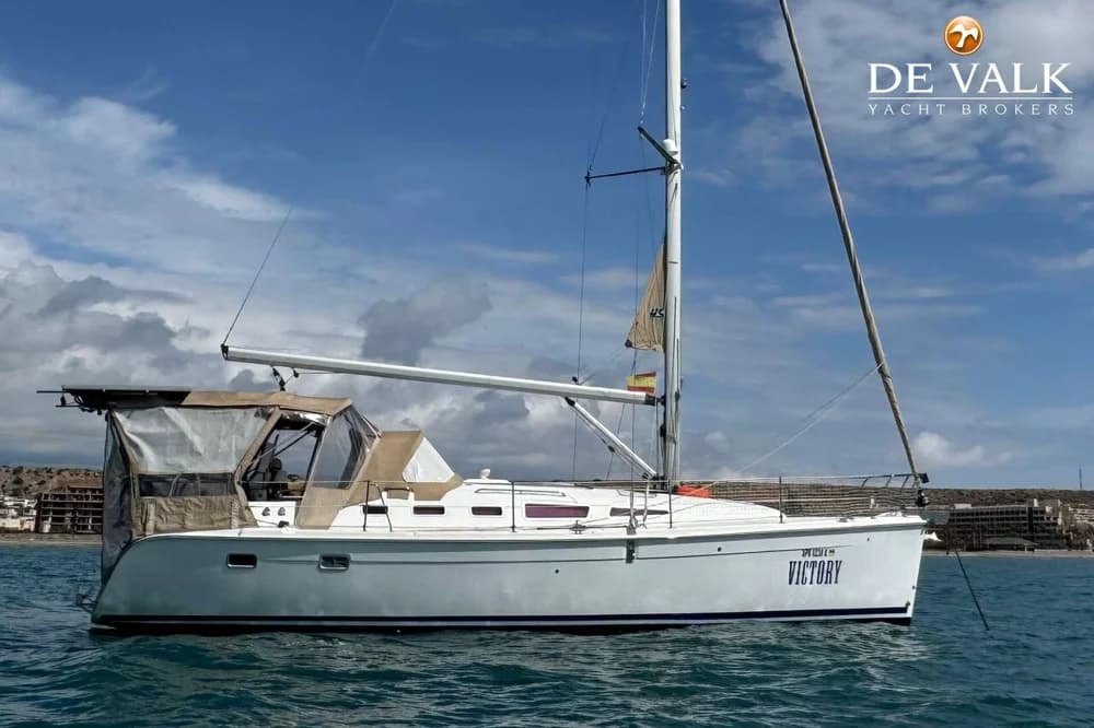 Hunter 38