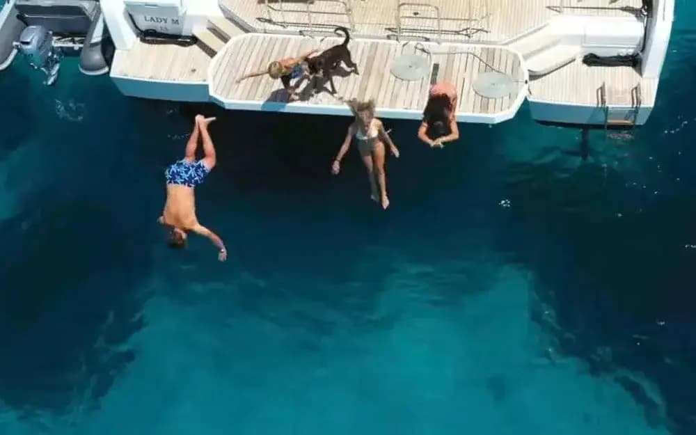 Lagoon 55