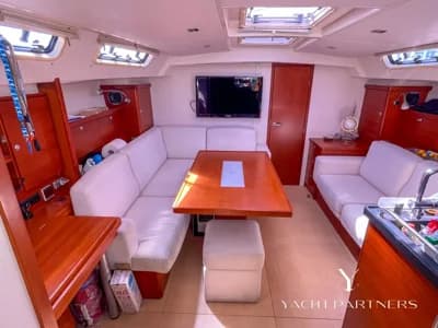 2010 Hanse 470 Boat for Sale in Lefkada 5