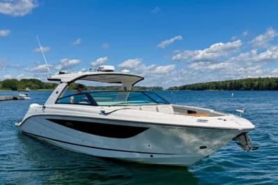 2025 Sea Ray SLX 400 Outboard | 42.2 ft 2